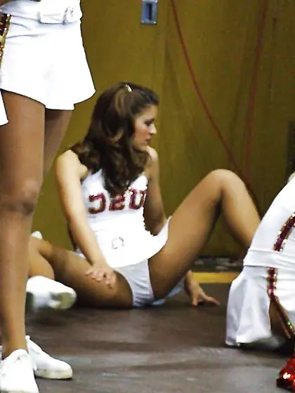 Cool Super-Fucking-Hot Cheerleader Gallery