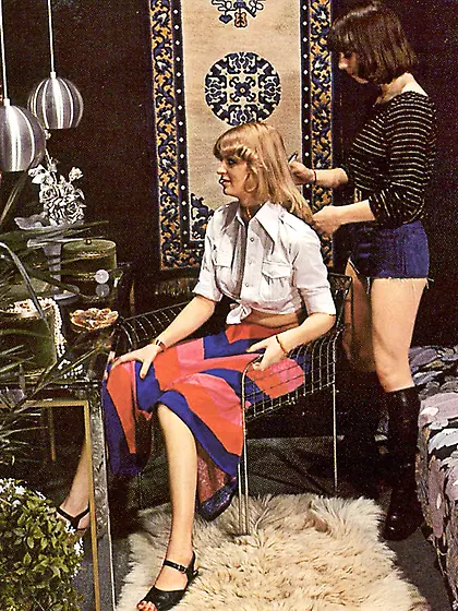 Hairy seventies lesbians playing