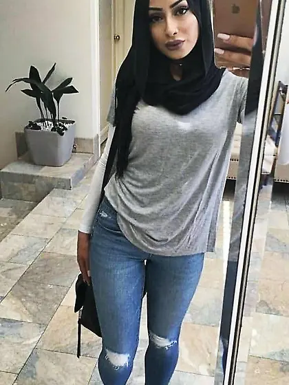 More Hot Muslim Girls