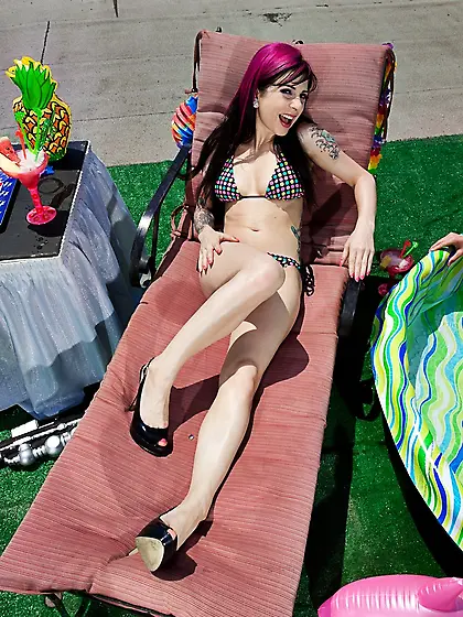 Skinny petite blonde milf