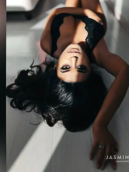 Italian big tits webcam