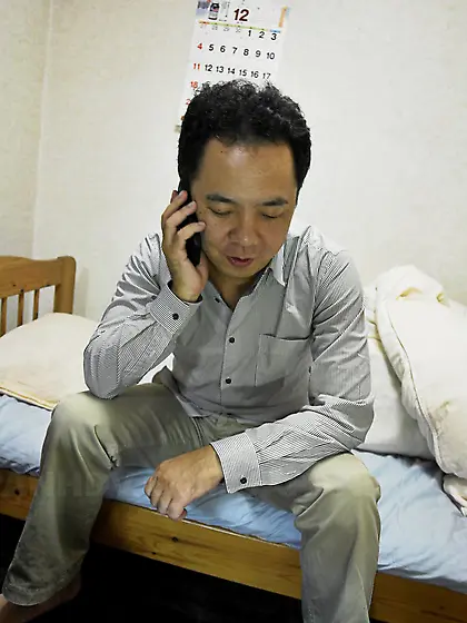 Horny Asian pizza delivery girl gives sexual joy to an older cus