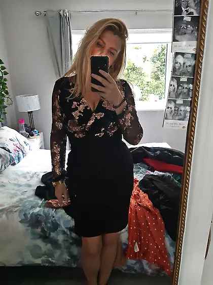 Slut mom Linda exposed