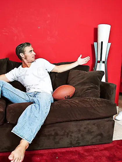 The busty whore Dayna Vendetta is playing with the rod taking it