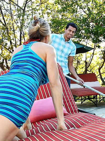 The beautiful milf with big boobs Jenna Covelli is fucking hard