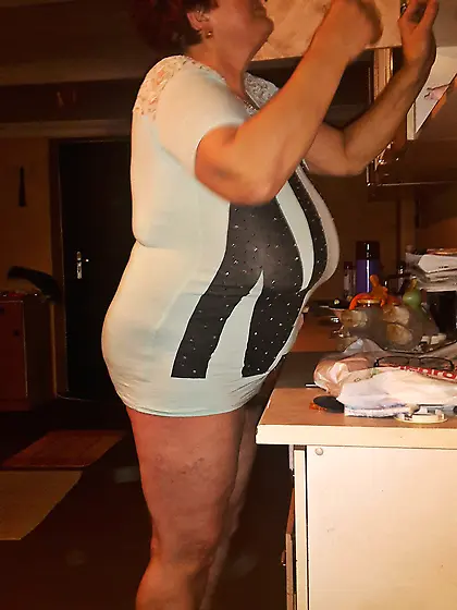 Grannies and Mature Wives Chubby Hairy