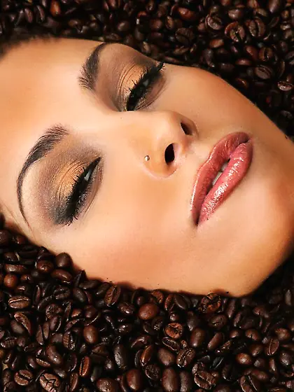 Tight smooth-skinned brunette goddess Anetta Keys drinks milk in