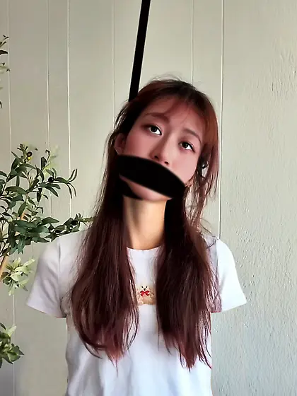 She's waiting for you to play with her neck