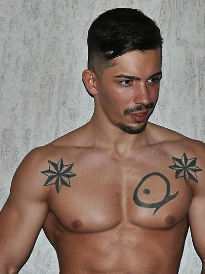 White gay nikkostaar live