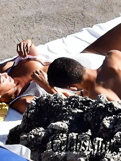 Boob Massage Gone Wrong! Nicole Scherzinger Nip Slip At Capri Be