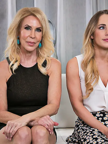 Carter Cruise pleasures horny lesbian mature on the sofa