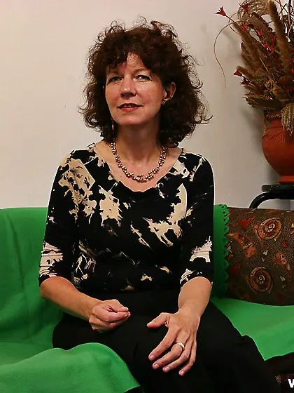 Mom brunette fucking big dick