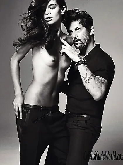 Sexy pics of Sara Sampaio