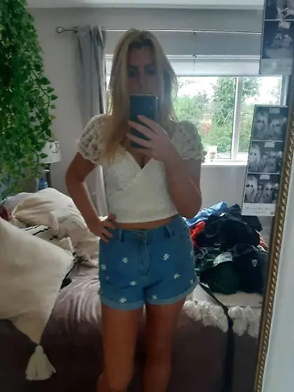 Slut mom Linda exposed