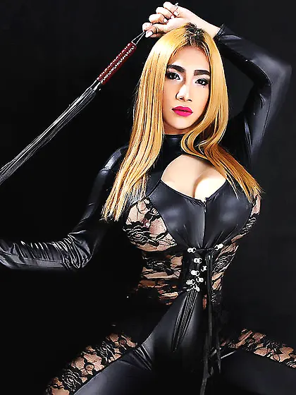 Asian transgender delicioustsxl fingering