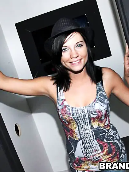 Amia Moretti and Brandi Belle get their sweet mouths and bald pu