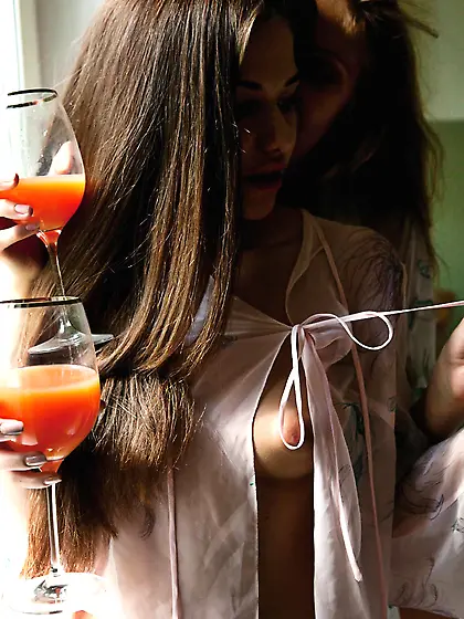 Subil Arch and Simona A are sensational hotties and they make le