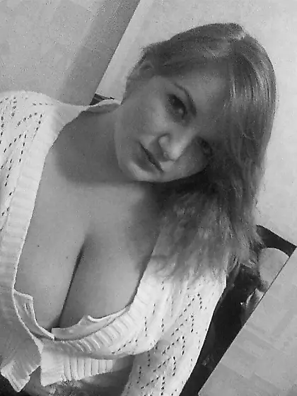 Busty Russian Woman 2654