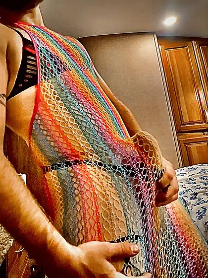 Masculine white guy explores feminine side