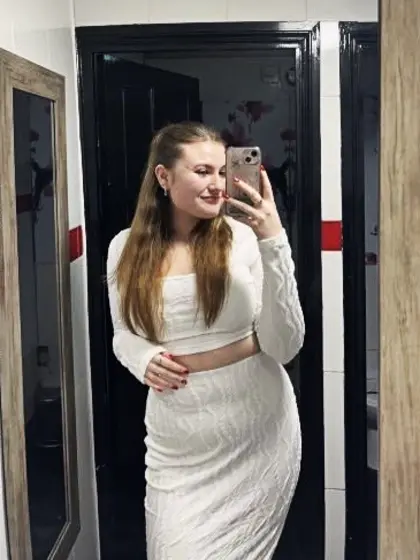 Big tits size queen Lincoln uni slut - Daisy