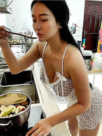 Love when men stare at my massive tits (clothed)