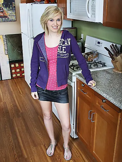 Tender blonde Amanda Bryant with silky smooth pink pussy strips