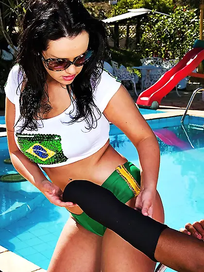 Big booty brunette interracial