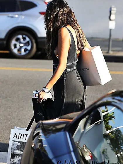 Eiza Gonzalez Cleavage