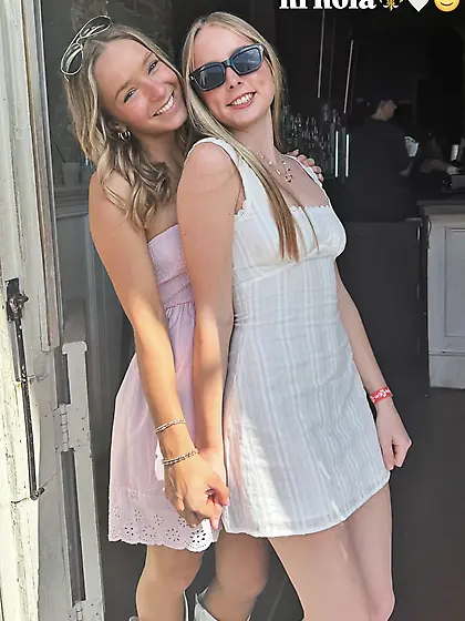 Cuck exposes sister/friend