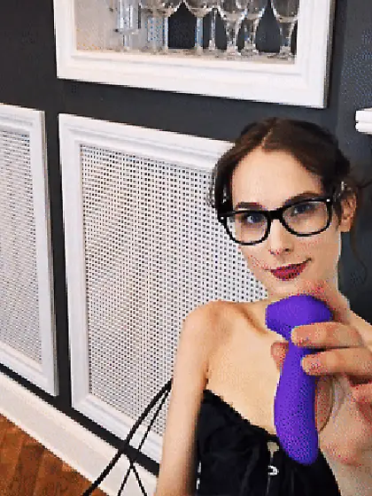 Poppy nerd masturbates with sucker toy
