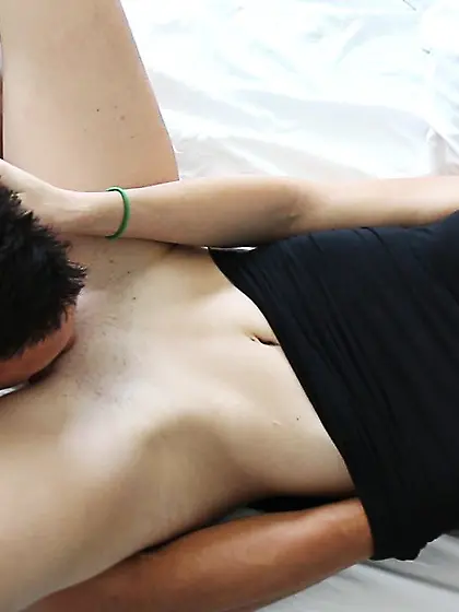 Young vixen shaking pleasure