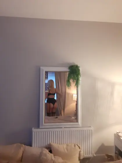 Slut mom Linda exposed