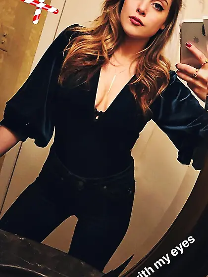 Elizabeth Gillies Cleavage