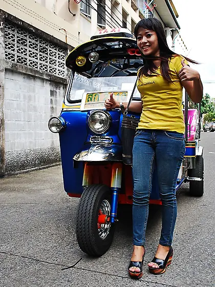 Naughty Eastern girl in yellow T-shirt and jeans finds a guy who