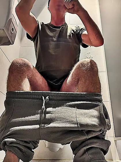 Andy Gymnast toilet rest stop lust 12