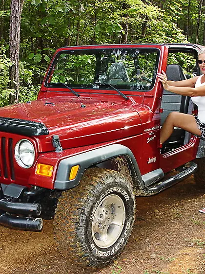 Cougar Big Tits Katia from United States