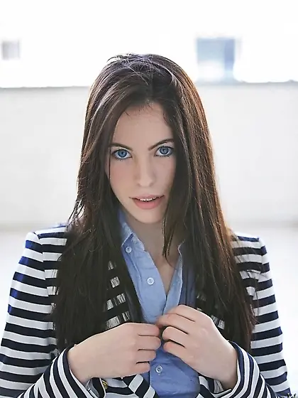 This petite babe is full of hunger for sex pleasures and she is