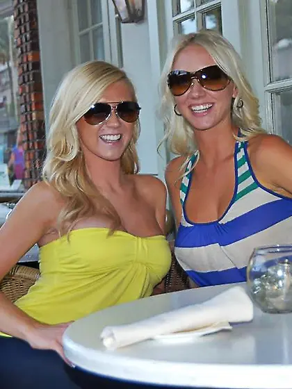 Two blondes with shaved pussies Dylan Riley and Molly Cavalli pl