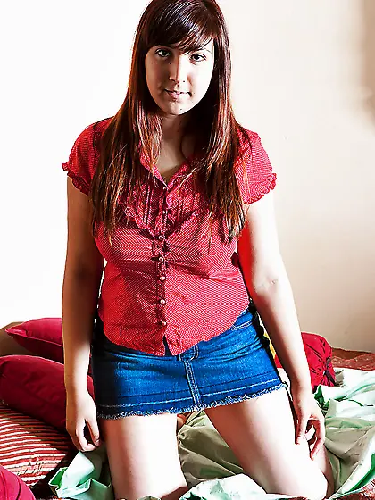 Redheaded and cute looking Chahna shows her incredible crotch