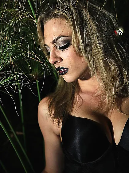 Otherwise boring photographic art gets spiced up with blonde got