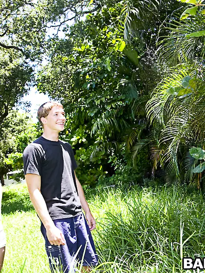 Mindy Lynn screams and moans while she gets her tight pussy nail