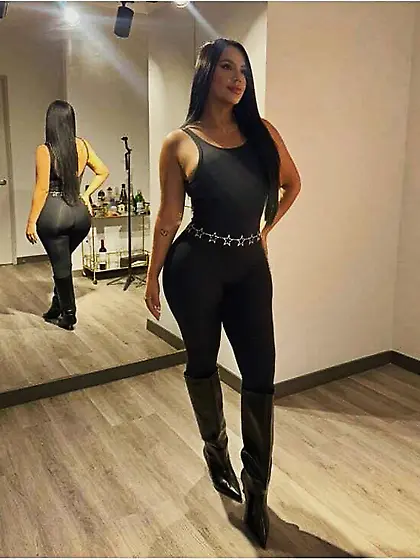 Pau day Friday who should I book