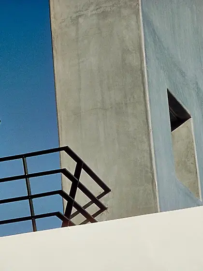 Lady in red Angela Parker shows off her big natural tits and bus