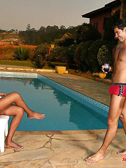 Shemale fucking beside the pool