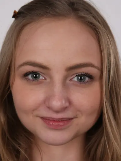 She often dons predominantly pastel colored clothes but not toda