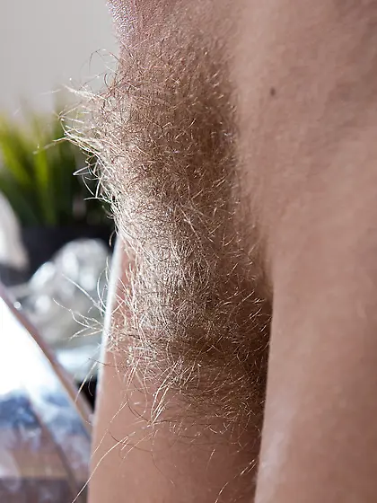 Such attractive pretty woman and hairy pussy...