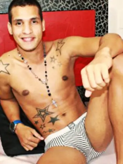 Brunette Young Man Tivencheerxxx.