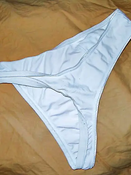 Knickers strings de Sylvie Karine Sandra Marion