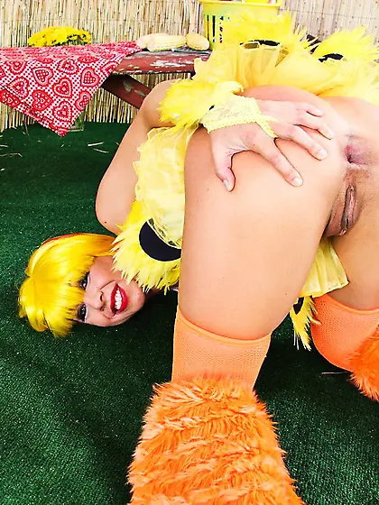 These sassy lesbians Ava Devine and Julie Night love getting the