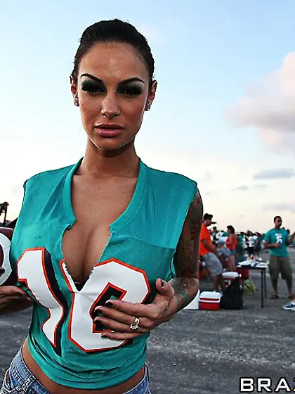 Sexy sporty babe,  Angelina Valentine sucks cock and gets her ass